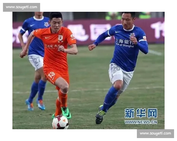 广州恒大鏖战上海申鑫 谁能在中超赛场掌控主动权与荣耀之争